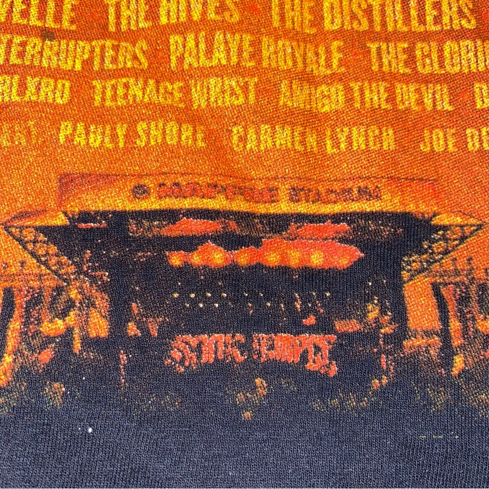 Sonic Temple Disturbed Shirt Men Med Skull Foo Fighters Ghost Metal Bands Mapfre - Picture 8 of 11